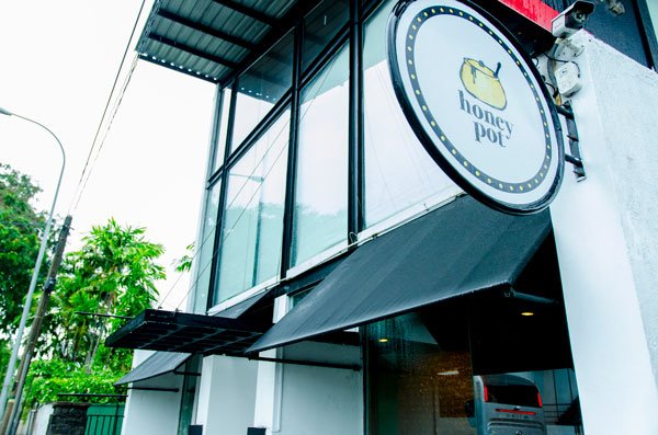 Kanopi Kain Rumah & Toko DKI Jakarta | Jasa Pasang Awning Jakarta